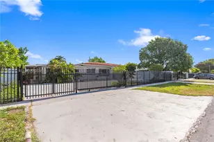 491 W 35th Pl, Hialeah, FL 33012 - Photo 28