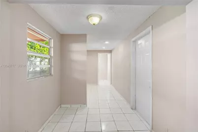 491 W 35th Pl, Hialeah, FL 33012 - Photo 30