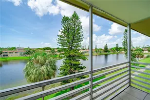2880 NE 203rd St, Aventura, FL 33180 - Photo 20