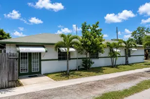 141 SW 2nd St, Deerfield Beach, FL 33441 - Photo 2