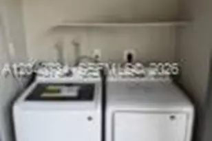 8461 Springtree Dr, Sunrise, FL 33351 - Photo 6