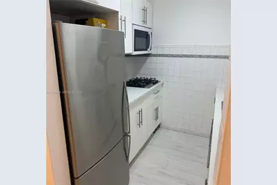 344 Meridian Ave #2B, Miami Beach, FL 33139 - Photo 6