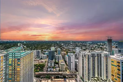 1000 Brickell Plz #4906, Miami, FL 33131 - Photo 2