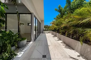 165 Hampton Ln, Key Biscayne, FL 33149 - Photo 30