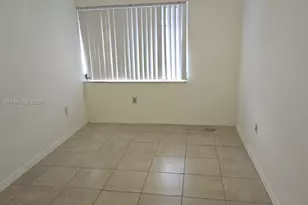 8460 SW 156th Pl, Miami, FL 33193 - Photo 12