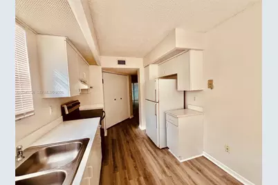 2604 SE 21 St #A 202, Homestead, FL 33035 - Photo 6