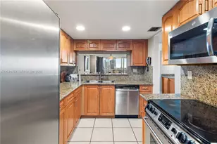 1717 N Bayshore Dr, Miami, FL 33132 - Photo 14