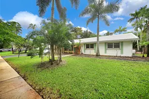 600 Petunia Dr, Plantation, FL 33317 - Photo 4