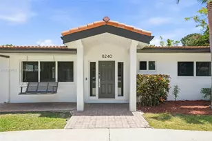 8240 SW 150th Dr, Palmetto Bay, FL 33158 - Photo 2