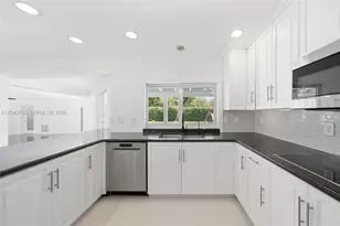 8240 SW 150th Dr, Palmetto Bay, FL 33158 - Photo 30