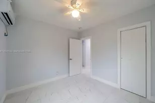 425 NW 14th Way, Fort Lauderdale, FL 33311 - Photo 10
