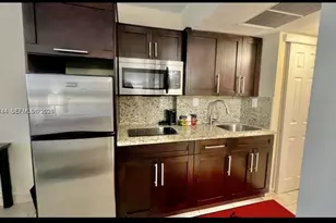 19201 Collins Ave, Sunny Isles Beach, FL 33160 - Photo 8