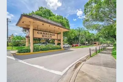 301 Cambridge Rd #306, Hollywood, FL 33024 - Photo 2