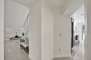 10762 NW 71st St, Doral, FL 33178 - Photo 36