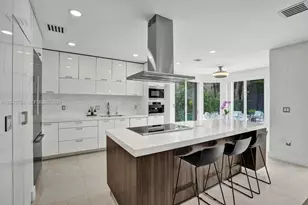 10762 NW 71st St, Doral, FL 33178 - Photo 24