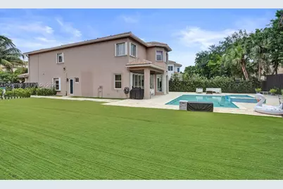 10762 NW 71st St, Doral, FL 33178 - Photo 52