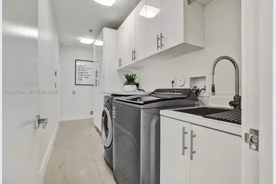 10762 NW 71st St, Doral, FL 33178 - Photo 38