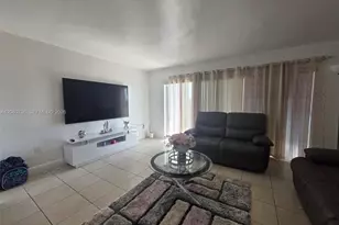 9375 Fontainebleau Blvd, Miami, FL 33172 - Photo 2