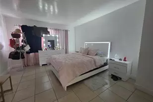 9375 Fontainebleau Blvd, Miami, FL 33172 - Photo 4