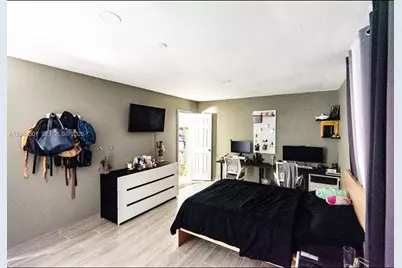 359 W 12th St #3, Hialeah, FL 33010 - Photo 2