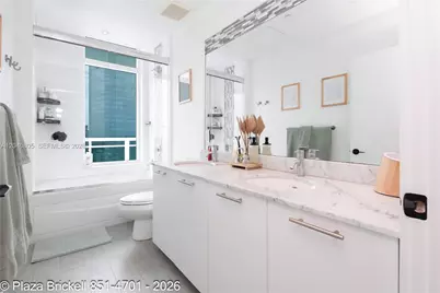 950 Brickell Bay Dr #4701, Miami, FL 33131 - Photo 18