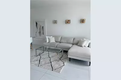 244 Biscayne Blvd #2005, Miami, FL 33132 - Photo 2