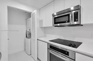 244 Biscayne Blvd, Miami, FL 33132 - Photo 6