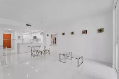 244 Biscayne Blvd #2005, Miami, FL 33132 - Photo 14