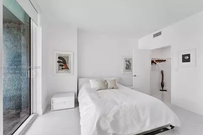 244 Biscayne Blvd #2005, Miami, FL 33132 - Photo 34