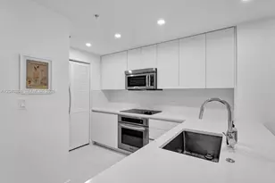 244 Biscayne Blvd, Miami, FL 33132 - Photo 10