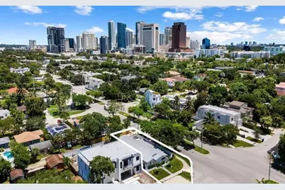 1015 SW 4th Ave #B, Fort Lauderdale, FL 33315 - Photo 8