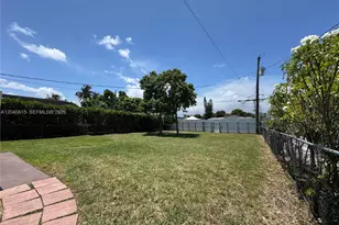 459 SE 3rd St, Hialeah, FL 33010 - Photo 16