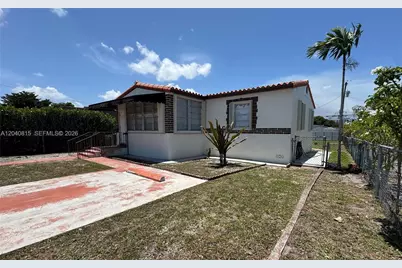 459 SE 3rd St, Hialeah, FL 33010 - Photo 2