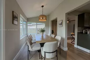 1813 SW 10th St, Fort Lauderdale, FL 33312 - Photo 20