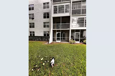 9235 Lagoon Pl #109, Davie, FL 33324 - Photo 24