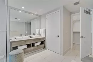650 NE 32nd St, Miami, FL 33137 - Photo 12