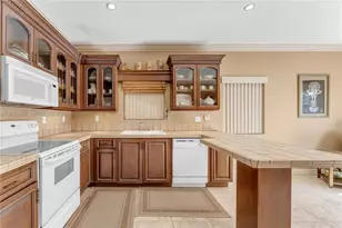 22548 SW 102nd Path, Cutler Bay, FL 33190 - Photo 6