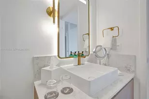 159 NE 6th St, Miami, FL 33132 - Photo 12