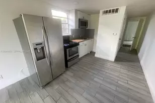 1865 NW 16th St, Miami, FL 33125 - Photo 2