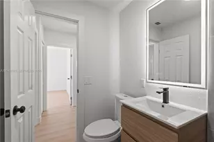 31 W 64th St, Hialeah, FL 33012 - Photo 40