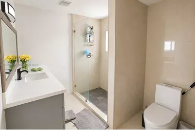 1860 NW 81st St, Miami, FL 33147 - Photo 12