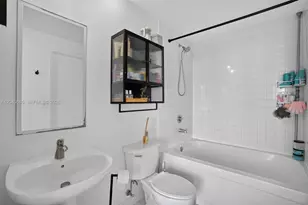 10 SW South River Dr, Miami, FL 33130 - Photo 16