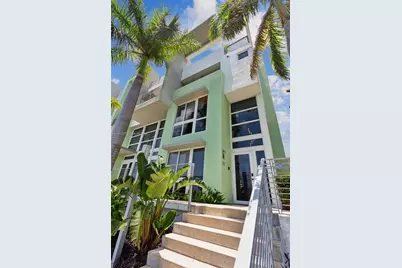 101 N Shore Dr #101, Miami Beach, FL 33141 - Photo 1