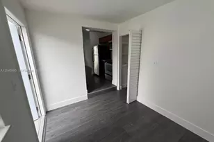 3251 SW 56th Ave, West Park, FL 33023 - Photo 4