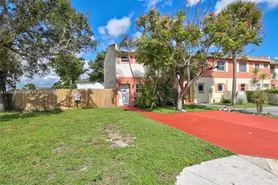 350 Sunshine Dr, Coconut Creek, FL 33066 - Photo 24