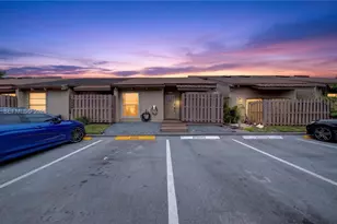 8046 SW 21st Ct, Davie, FL 33324 - Photo 2