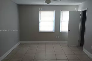 2777 L B McLeod Rd, Orlando, FL 32805 - Photo 12