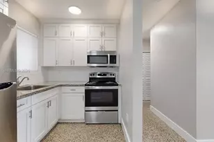 101 W 11th St, Hialeah, FL 33010 - Photo 18