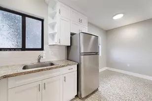 101 W 11th St, Hialeah, FL 33010 - Photo 16