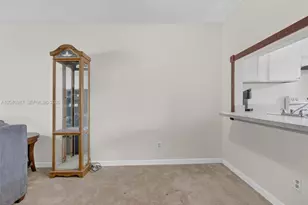 15718 E Waterside Cir, Sunrise, FL 33326 - Photo 14